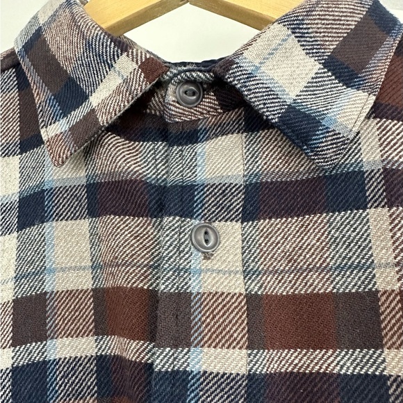 Pendleton Virgin Wool Plaid Button Front Shirt! Size Medium! Excellent Condition - Picture 4 of 8